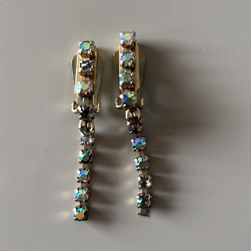 Gold Rhinestone earrings - Picture 2 of 3